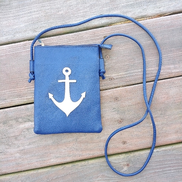 Anchor mini crossbody bag w/cell phone pocket NWT ✨Host Pick✨ - Picture 3 of 8